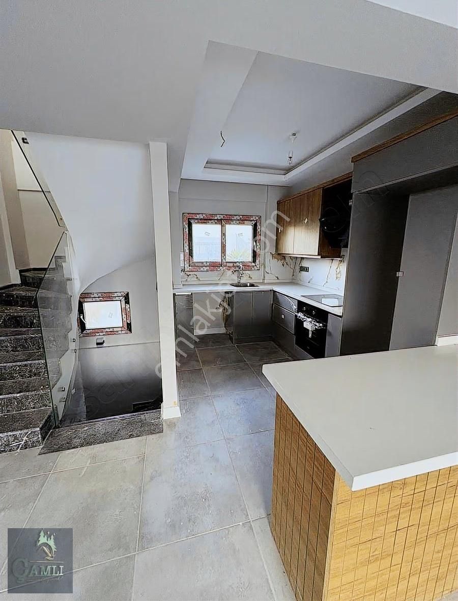 Seferisar Çevrekent Sitesinde 3+1 Kiralık Villalar - Görsel 15