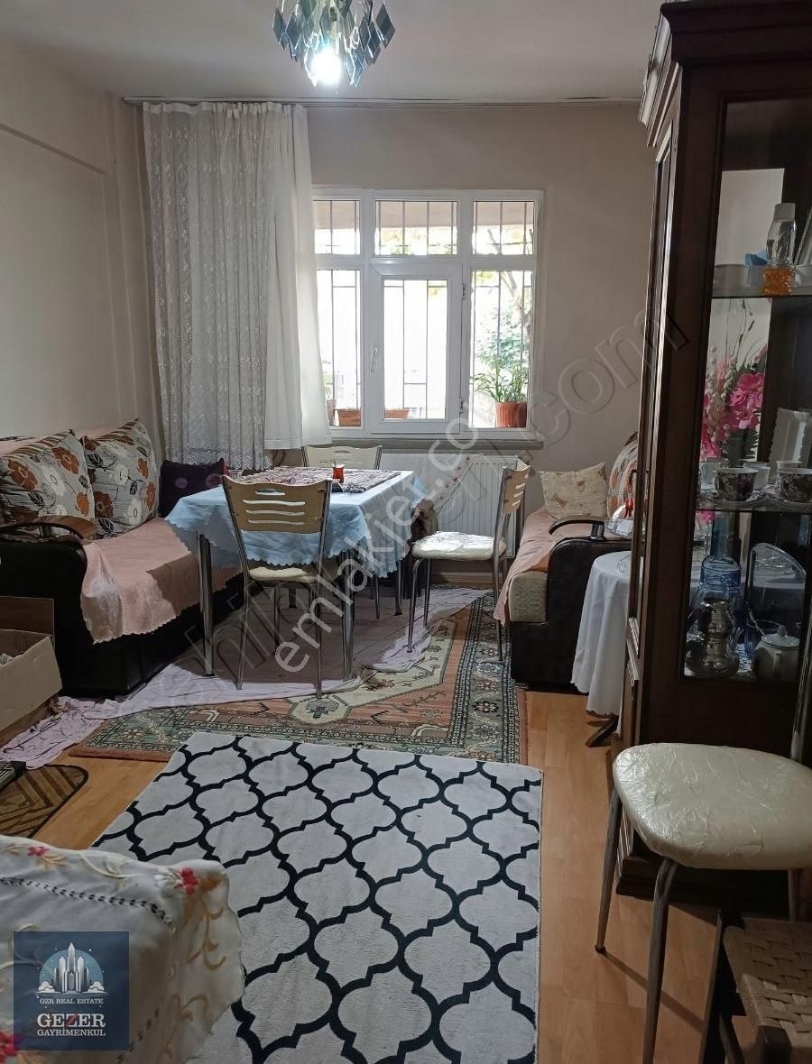 Satılık 95 Mt 2+1 Balkonlu Yüksek Giriş Daire