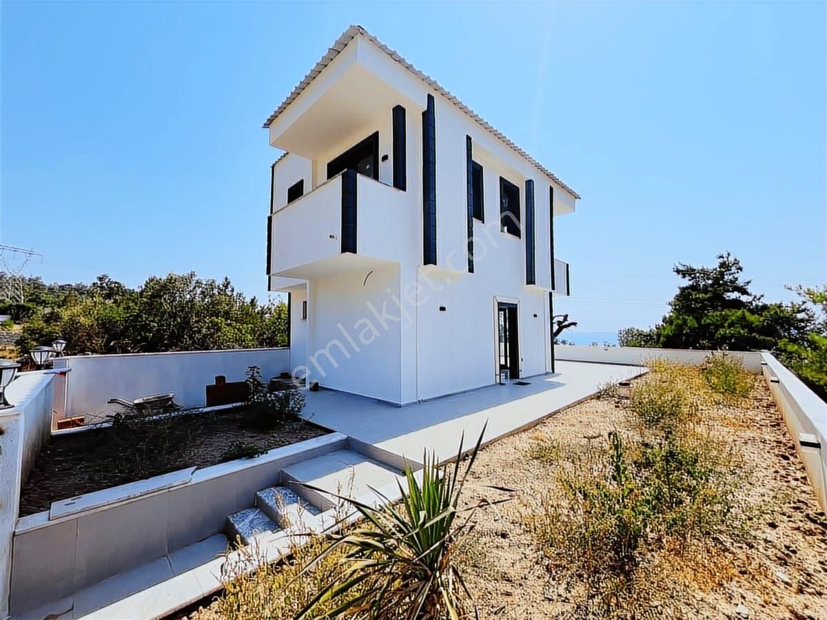 Didim Akbük'te Sıfır, Deniz Manzaralı Bahçeli Villa - Görsel 2