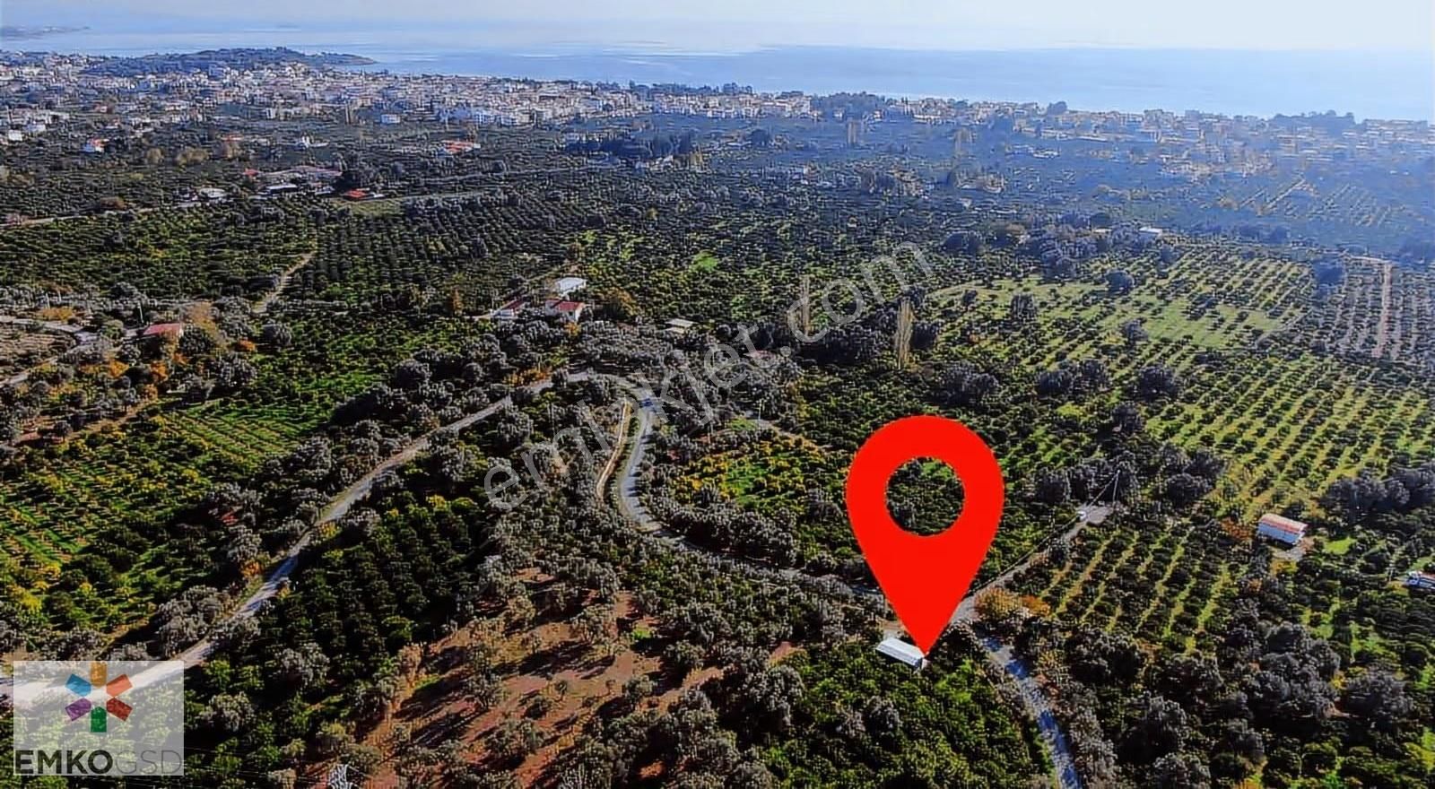 Ürkmezde Tek Tapu Panoromik Manzaralı İçinde Evi Olan Bahçe