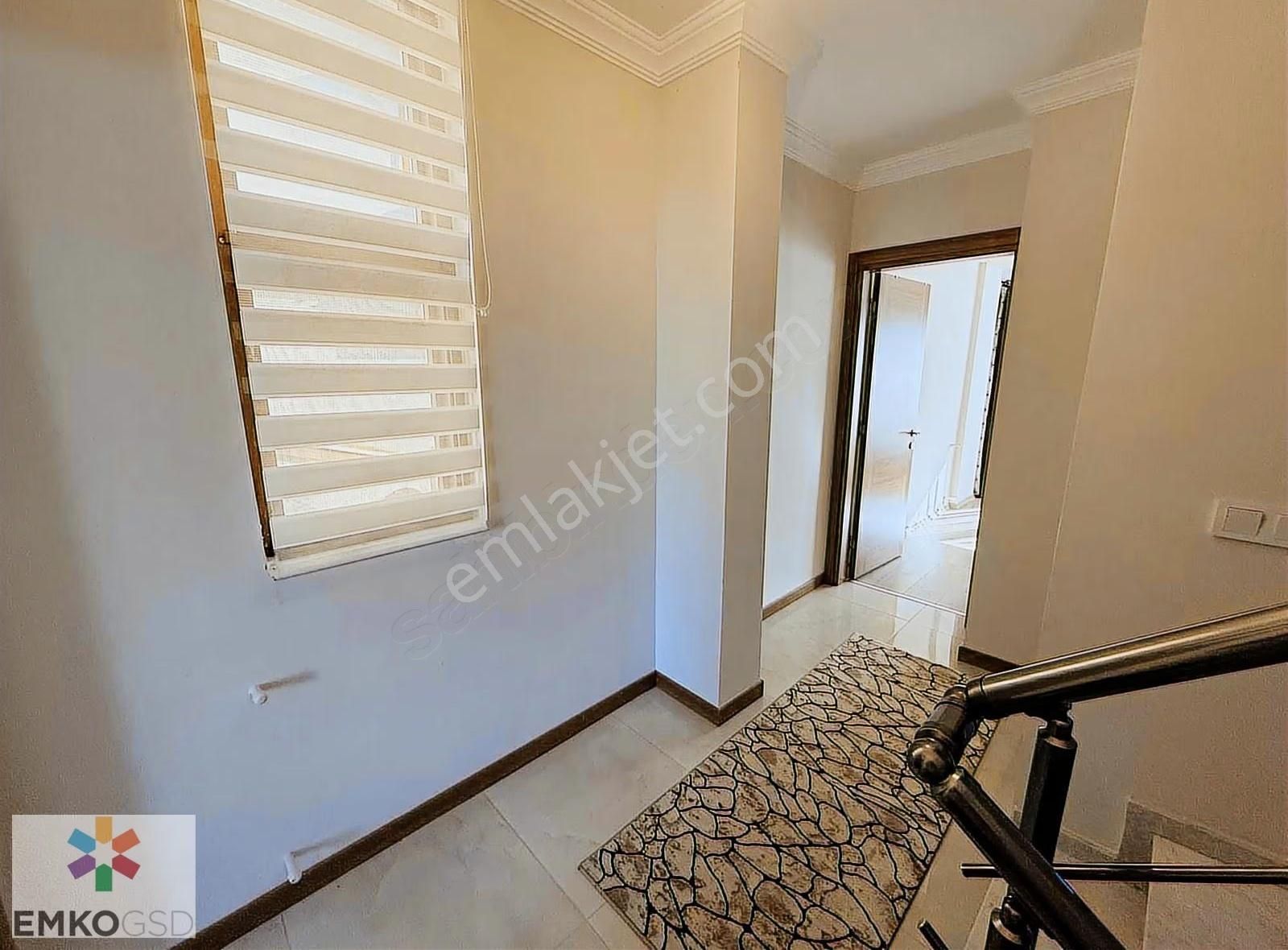 Denize 100 Metre, Otoparklı, Kapalı Mutfak, Bahçeli Villa(emko) - Görsel 2