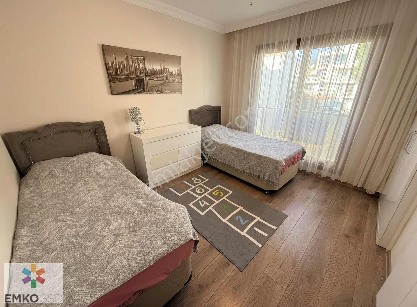 Denize 100 Metre, Otoparklı, Kapalı Mutfak, Bahçeli Villa(emko) - Görsel 16