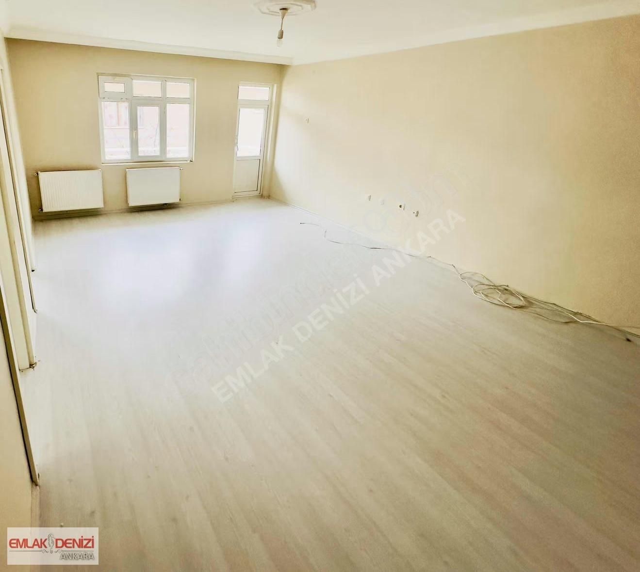 Sinan Caddesi Üzerinde Ara Kat