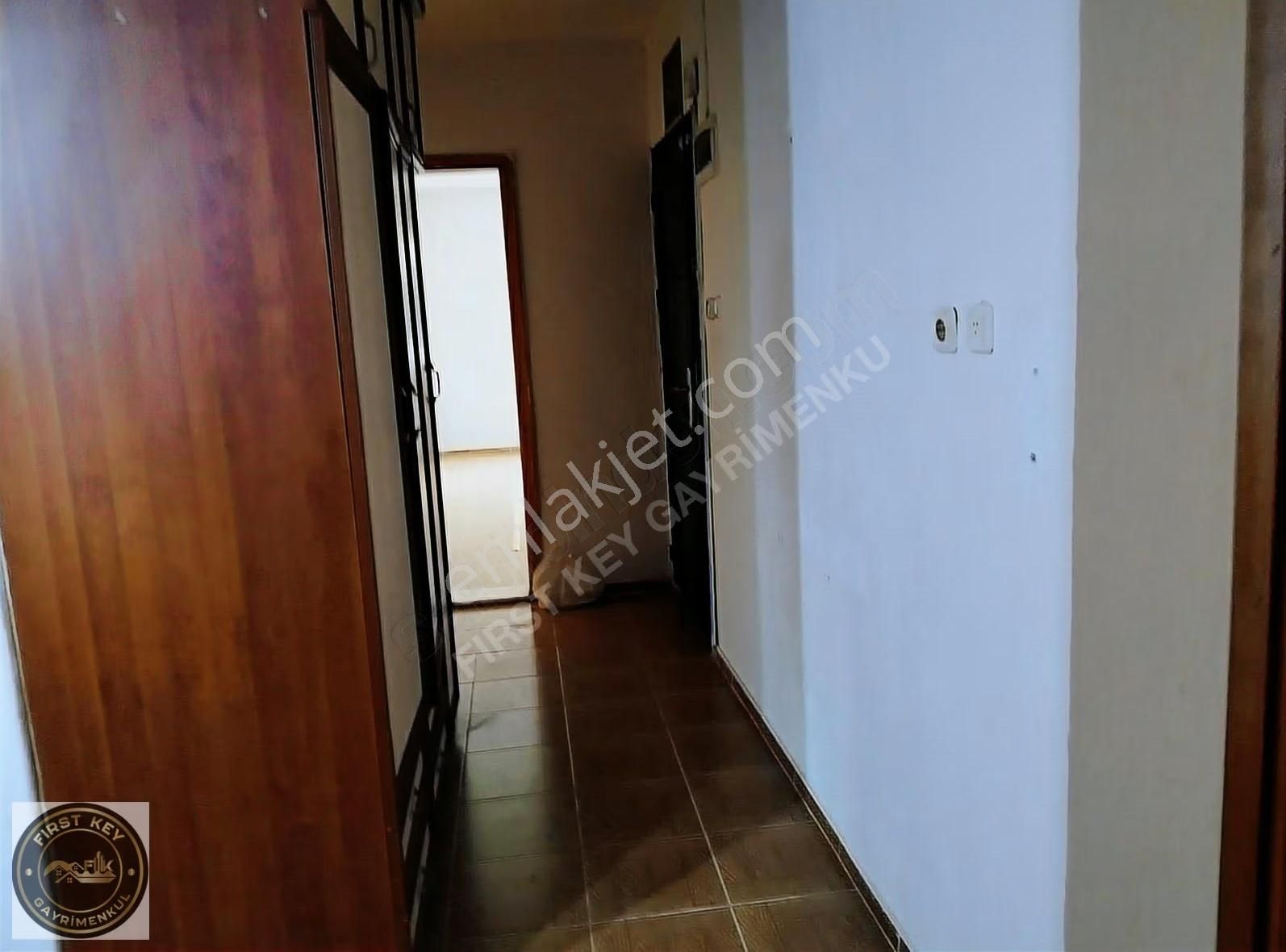 Buca Yeşilbağlar'da Kiralık Arakat 3+1 Daire - Görsel 3