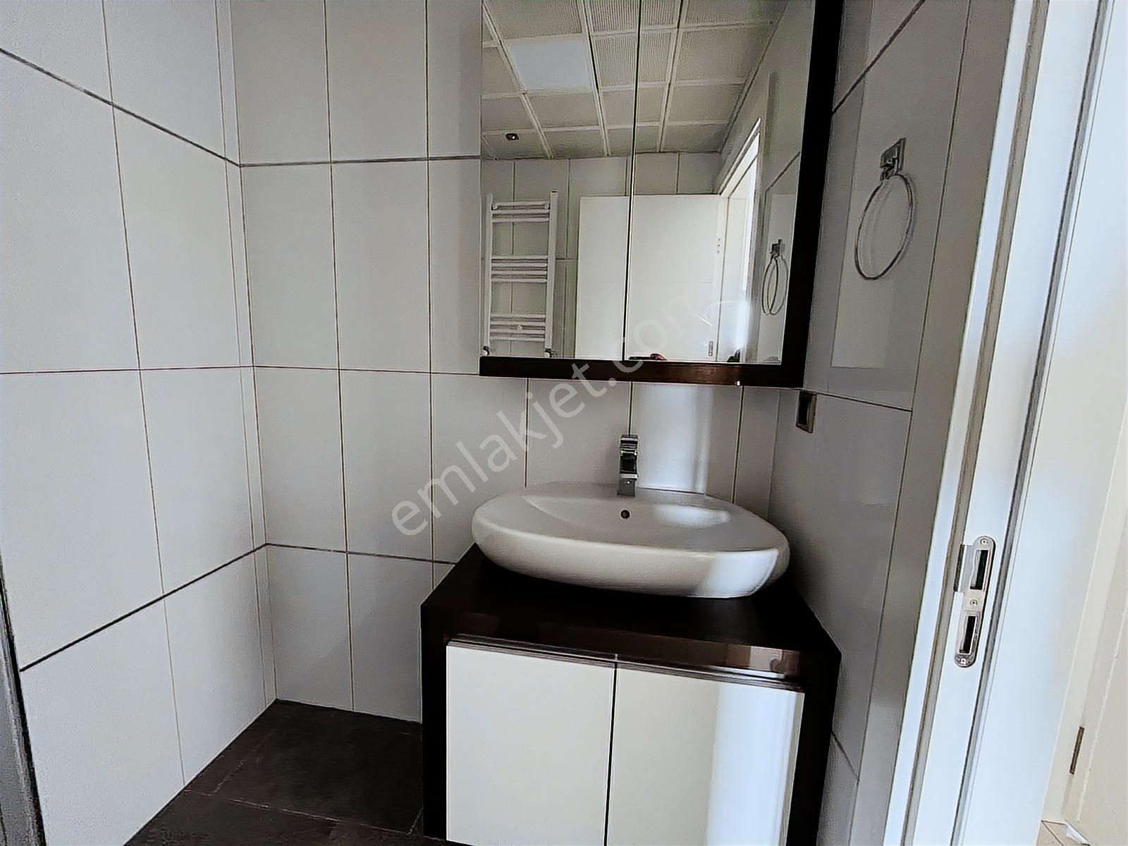 Avcılar Prestij Sitesinde Satılık 2+1 Lüks Daire - Görsel 4