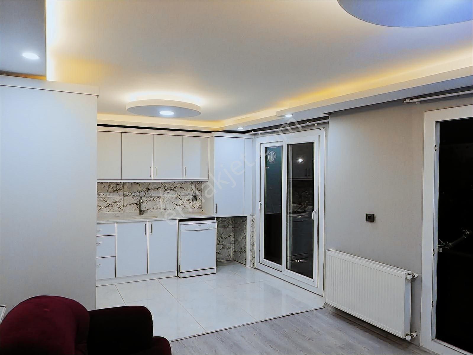 Refet Bele Mah.'de Park Manzaralı 2+1 Kiralık Daire - Görsel 18