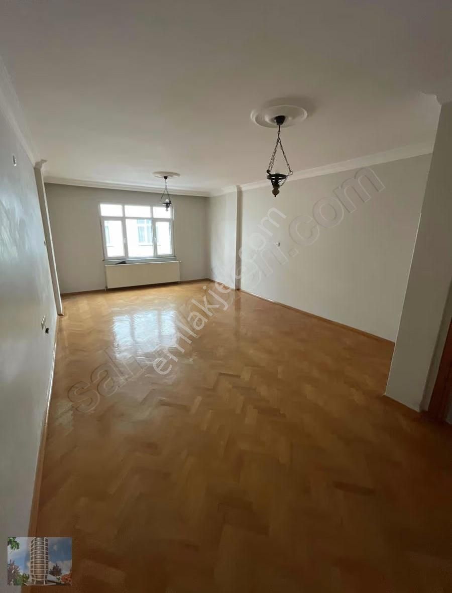 Ünalan Mah. Metro-metrobüsün Yanıbaşında 2+1 Kiralık Daire