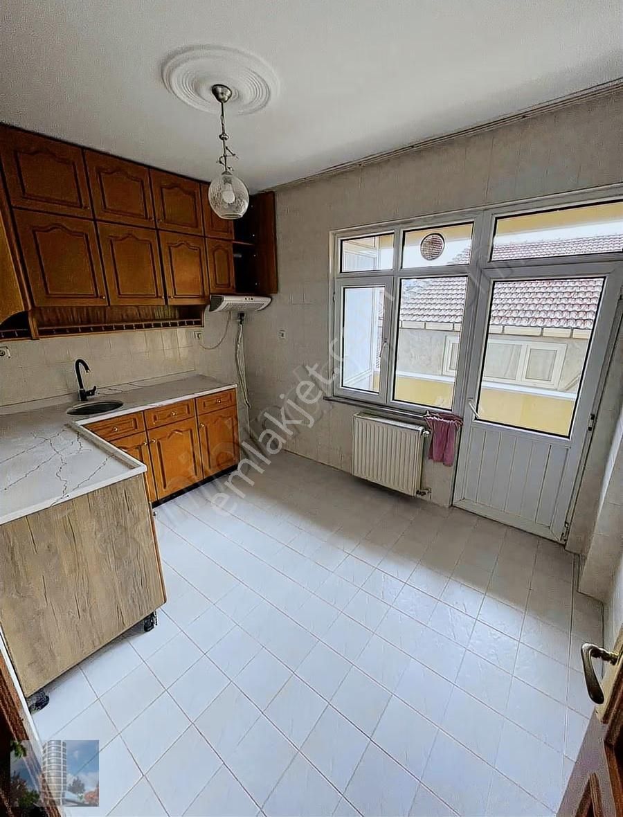 Ünalan Mah. Metro-metrobüsün Yanıbaşında 2+1 Kiralık Daire - Görsel 4