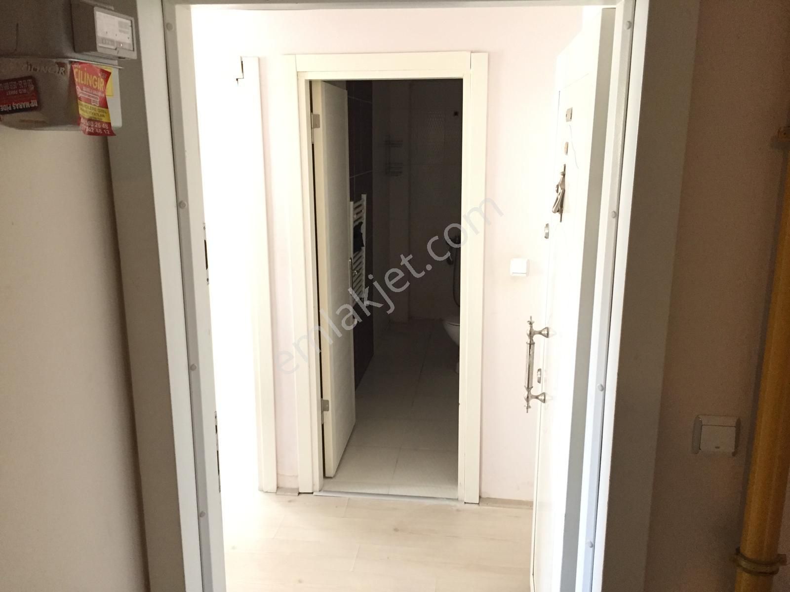 Eczacılık Fakültesi Yakını 1+1 Ayrı Mutfaklı Geniş Daire