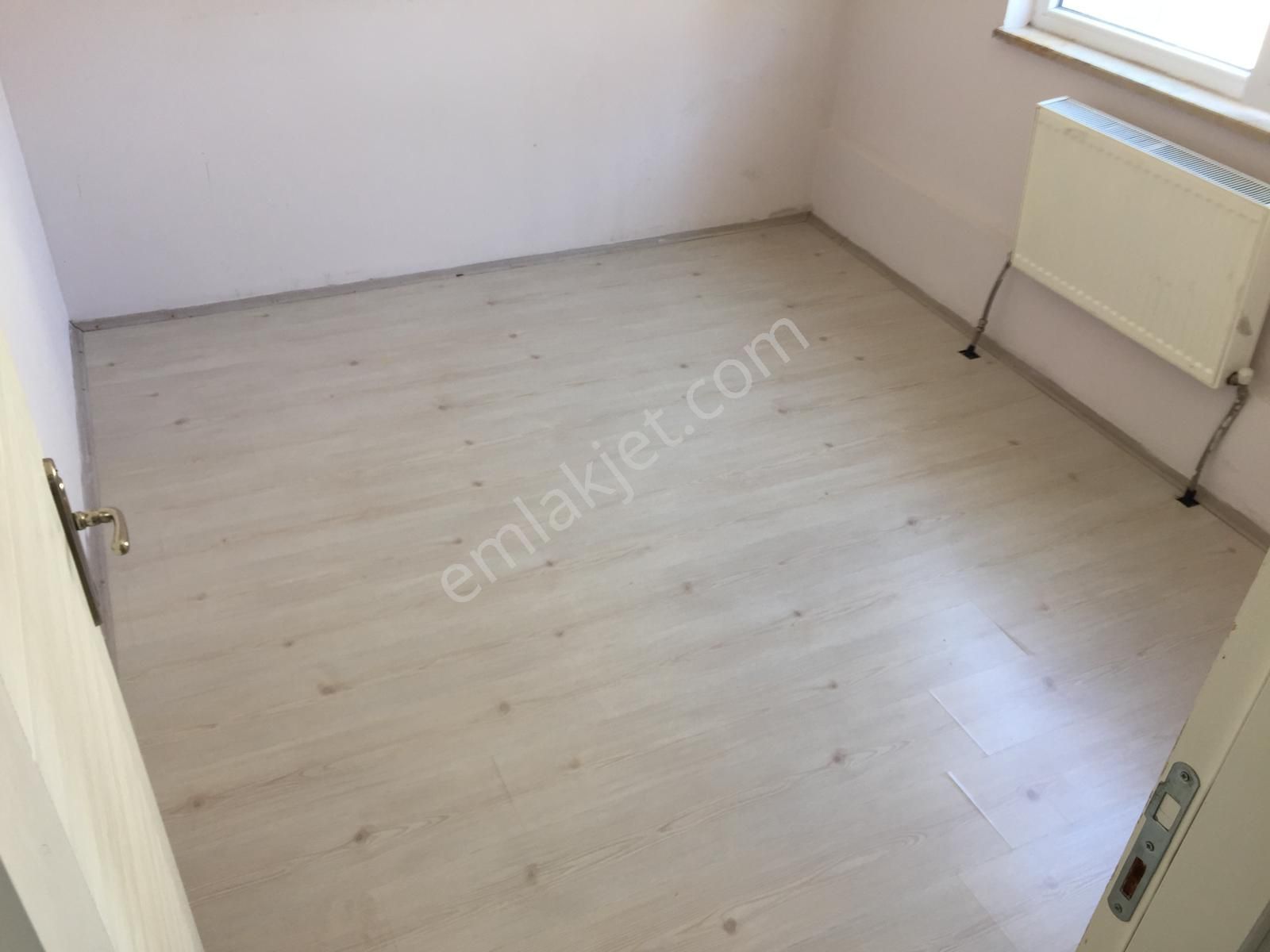 Eczacılık Fakültesi Yakını 1+1 Ayrı Mutfaklı Geniş Daire - Görsel 11