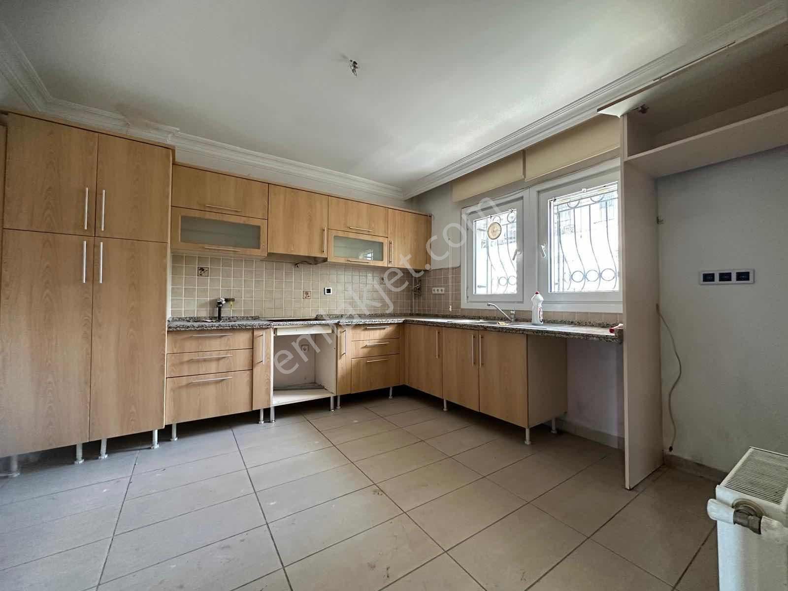 Ata 2 Sit. Üst Konumda -kendine Ait Otoparklı 5+2 Boş Villa - Görsel 31