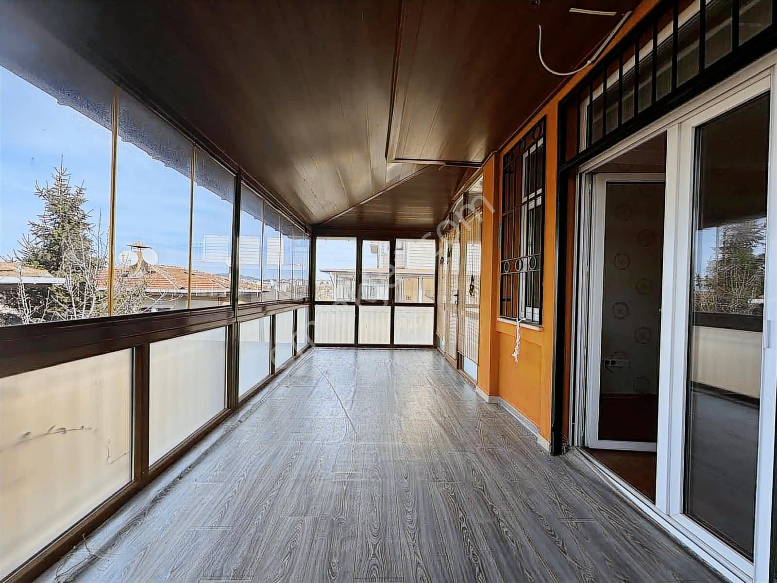 Ata 2 Sit. Üst Konumda -kendine Ait Otoparklı 5+2 Boş Villa - Görsel 26