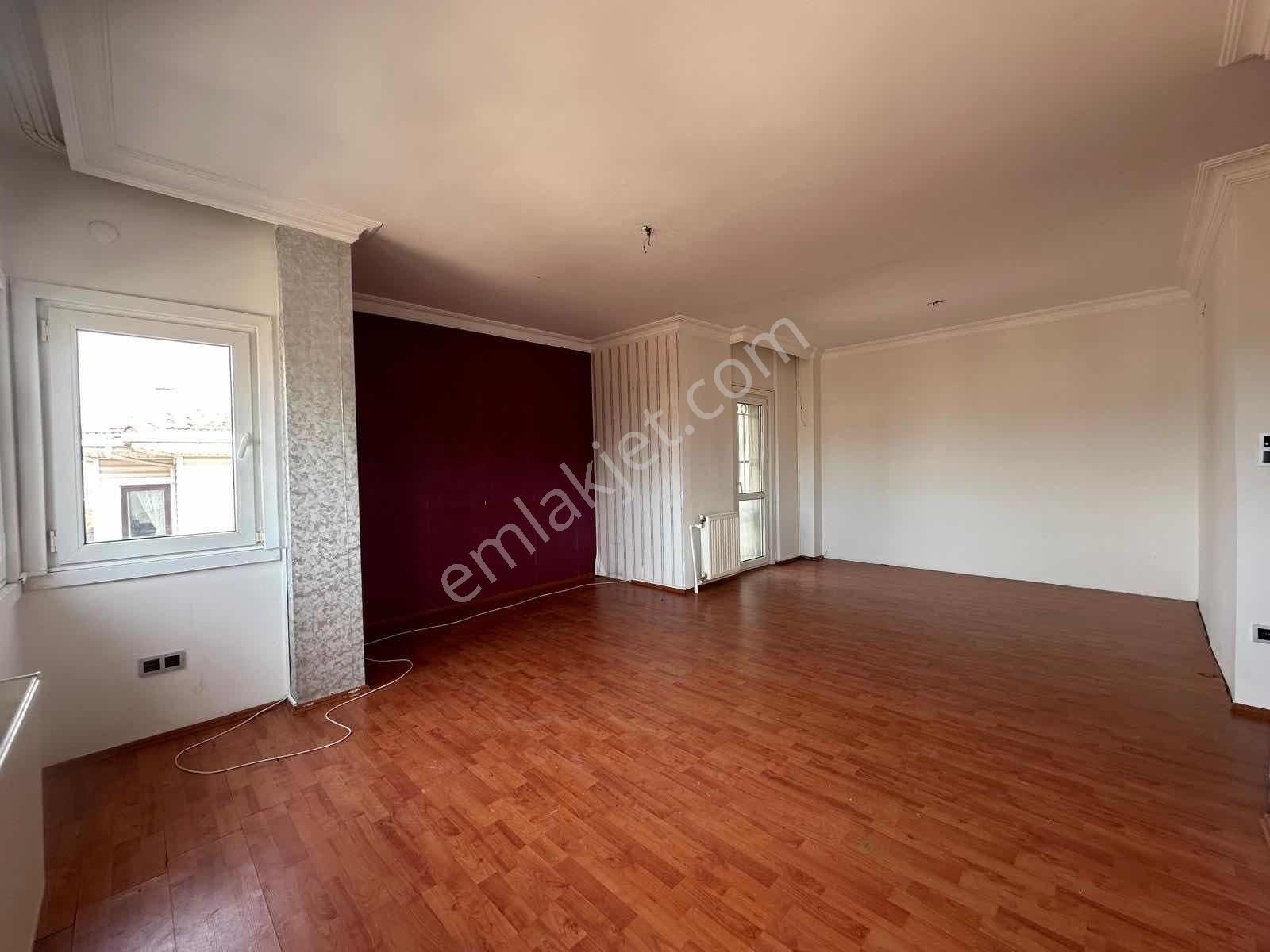 Ata 2 Sit. Üst Konumda -kendine Ait Otoparklı 5+2 Boş Villa - Görsel 6