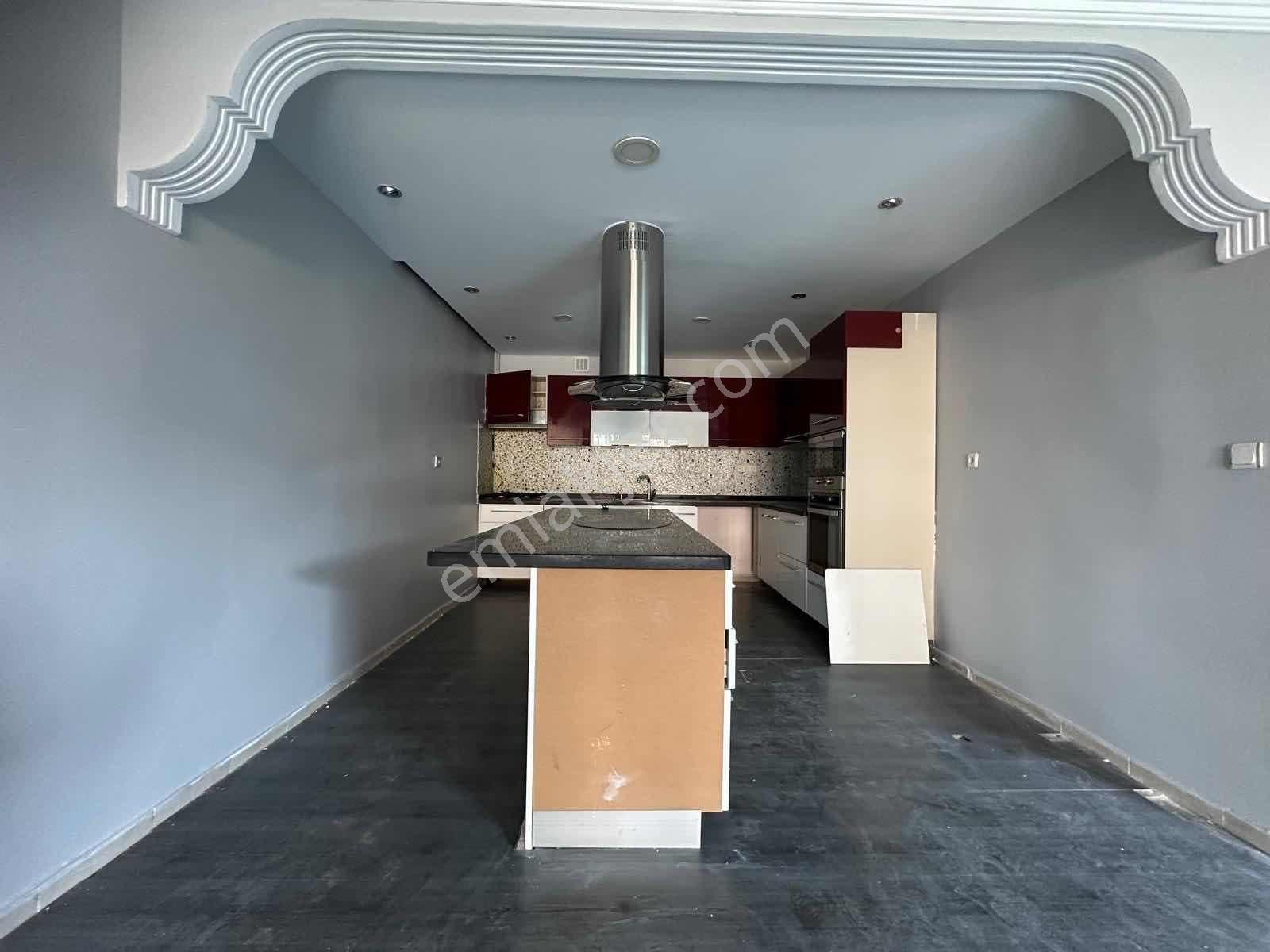 Ata 2 Sit. Üst Konumda -kendine Ait Otoparklı 5+2 Boş Villa - Görsel 8