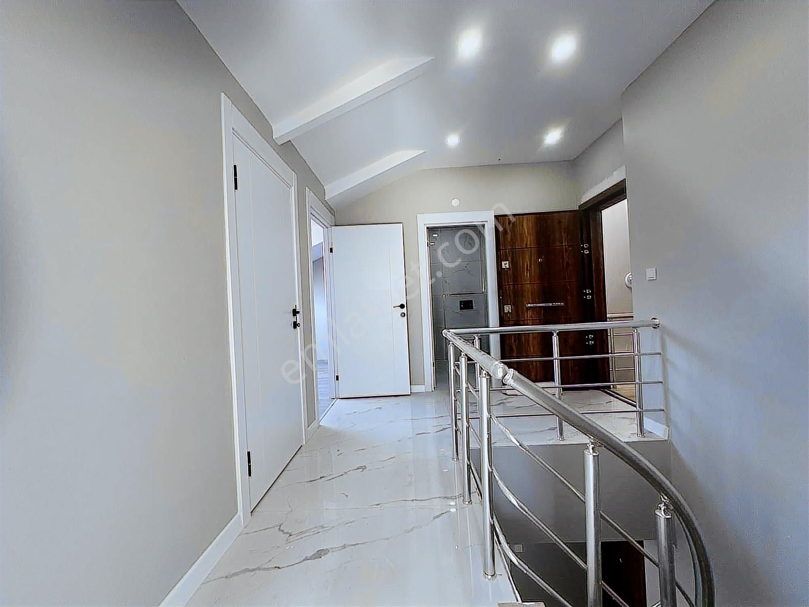 Ferah Mahallesinde Merkezi Konumda Muhteşem 4+1 Geniş Dublex - Görsel 16