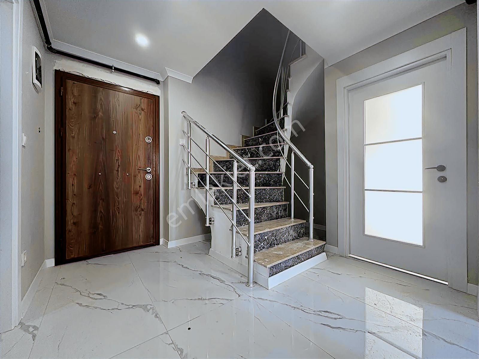 Ferah Mahallesinde Merkezi Konumda Muhteşem 4+1 Geniş Dublex - Görsel 9