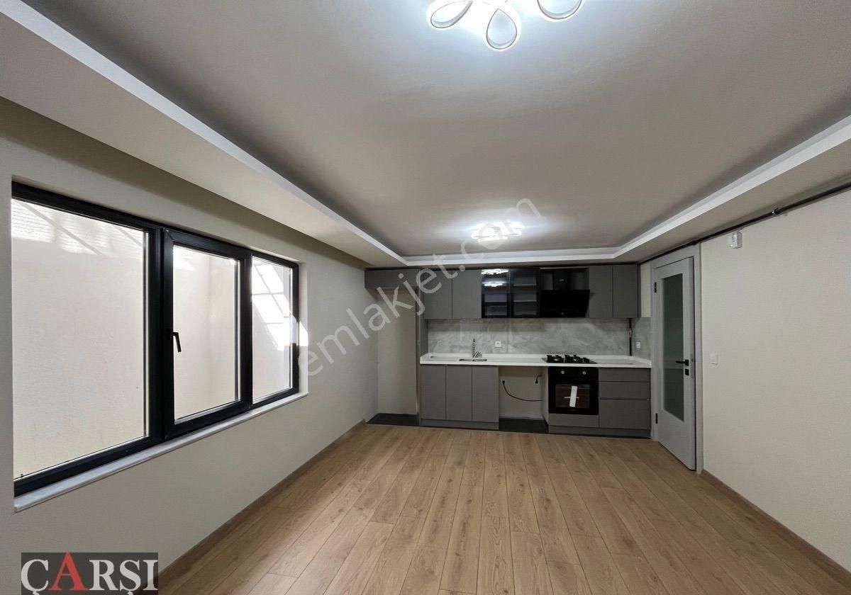 Çarşı"dan İlk Siz Oturun !!!sıfır Binada Metro Yakını Teraslı 1+1 - Görsel 12