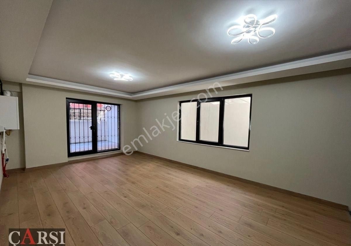 Çarşı"dan İlk Siz Oturun !!!sıfır Binada Metro Yakını Teraslı 1+1 - Görsel 18