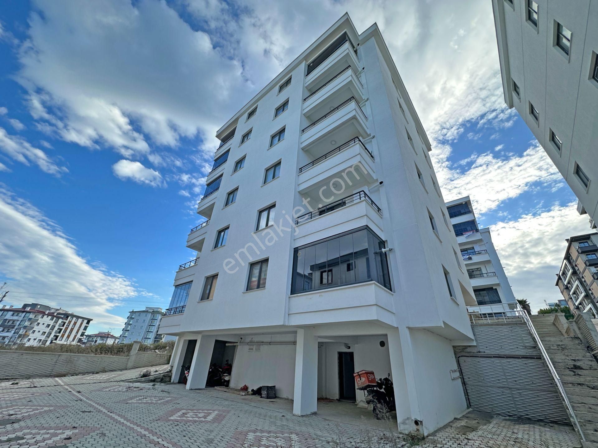 Hüseyin Boylu'dan Körfez'de Satılık Eşyalı 1+1 Daire - Görsel 3