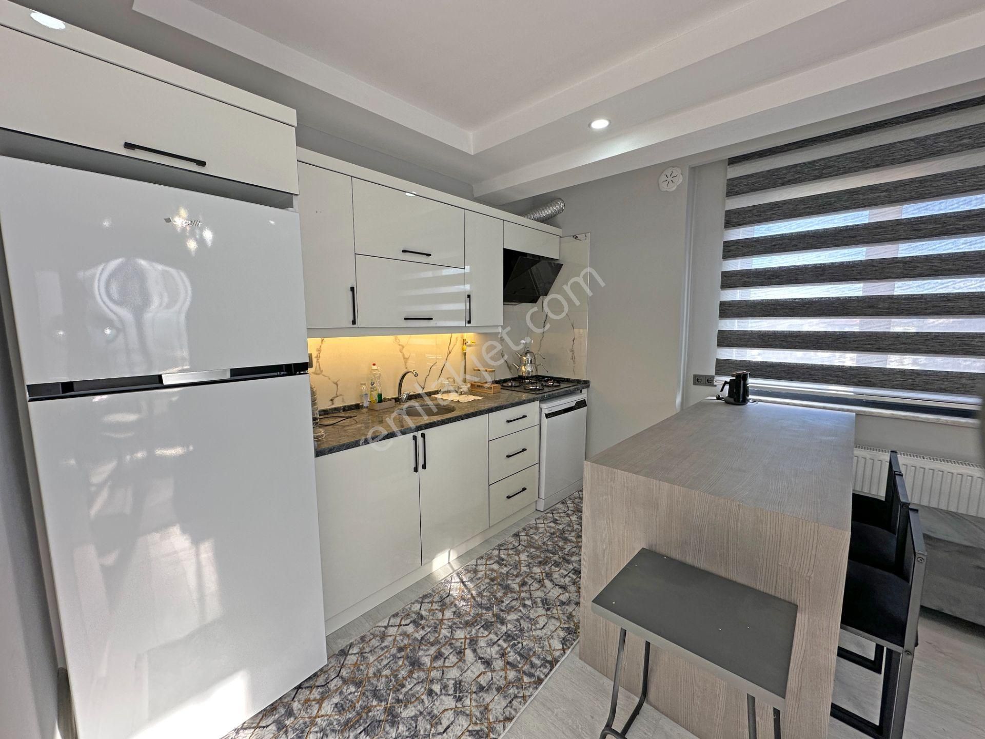 Hüseyin Boylu'dan Körfez'de Satılık Eşyalı 1+1 Daire - Görsel 19