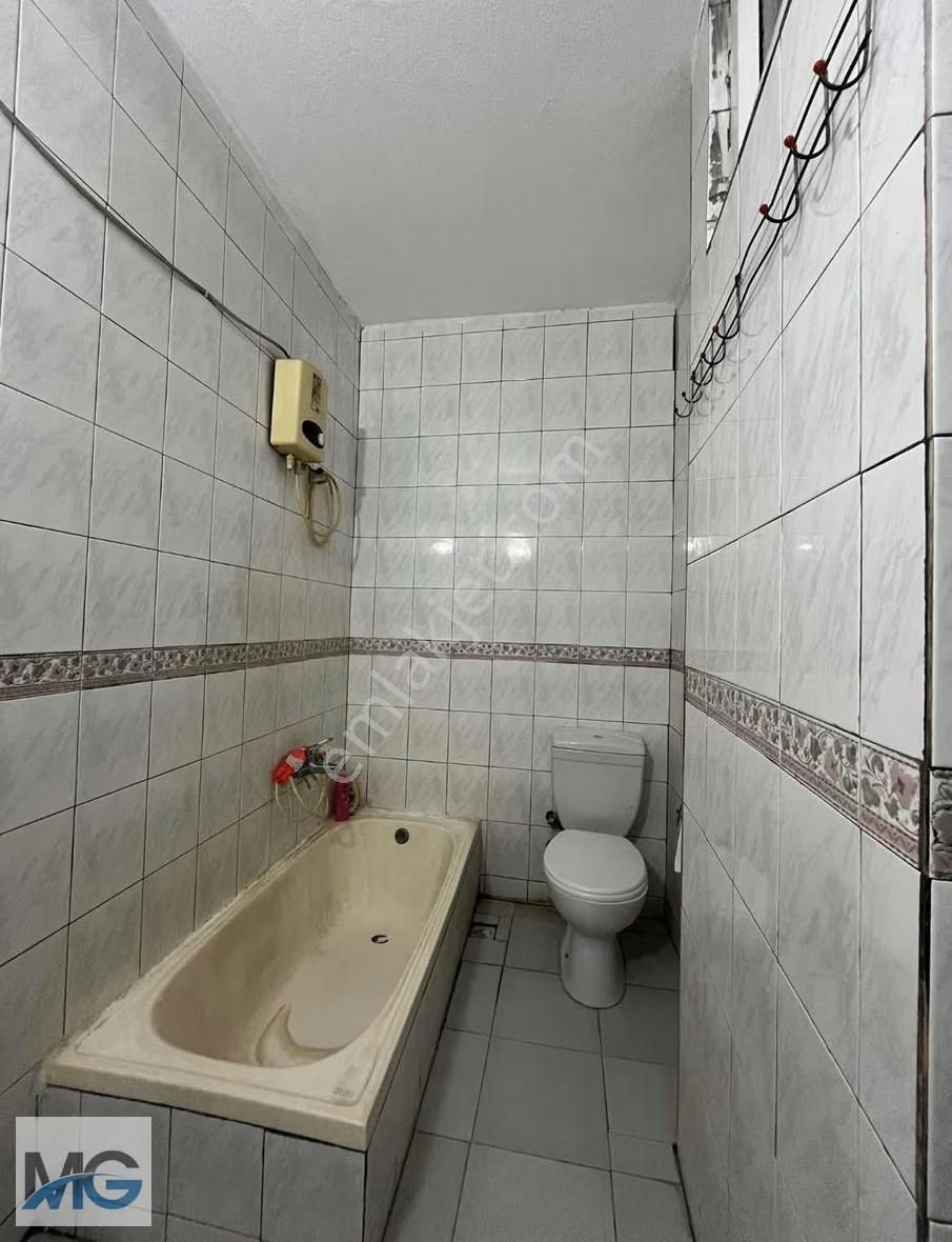 Barboros Caddesi Üzeri Tek Daire Üstü 130 M2 2+1 - Görsel 10