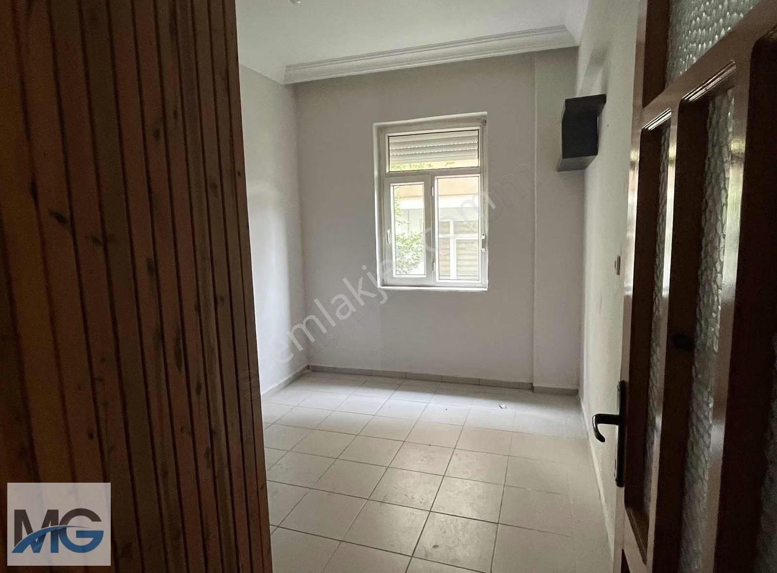 Adliye Yakını Kiralık Ara Kat 3+1 - Görsel 4