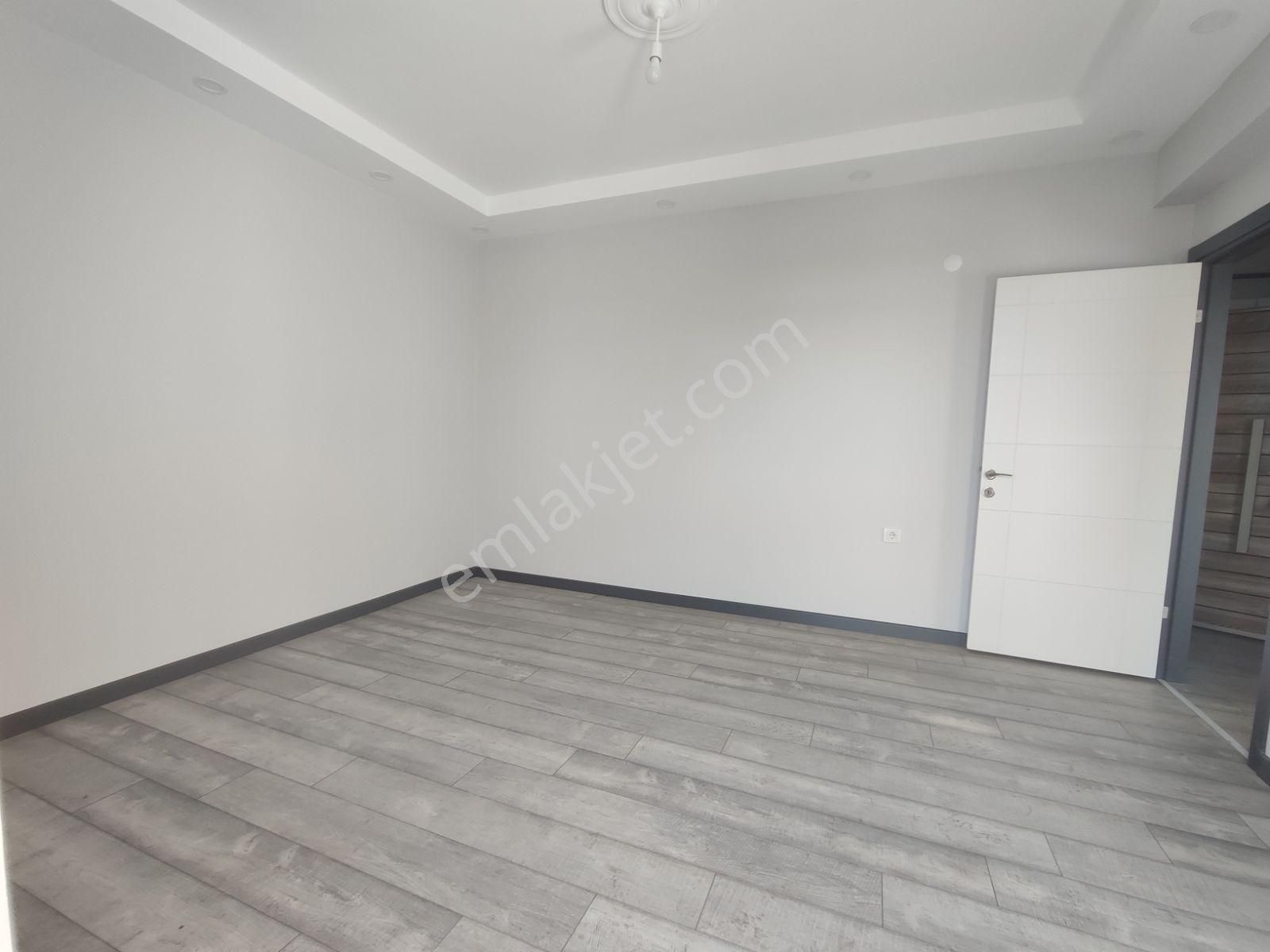 Rumeli Mekke Camii Civarı 2 Bloklu Sitede Lüks 2+1 Ara Kat - Görsel 21