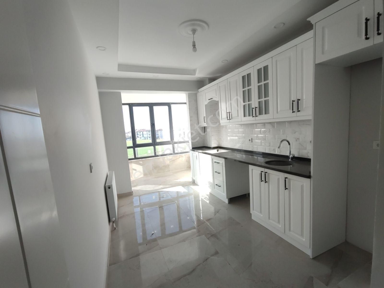 Rumeli Mekke Camii Civarı 2 Bloklu Sitede Lüks 2+1 Ara Kat - Görsel 18