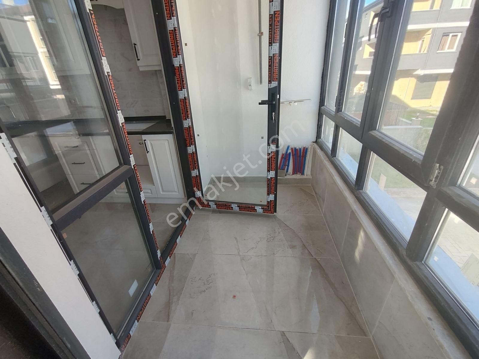 Rumeli Mekke Camii Civarı 2 Bloklu Sitede Lüks 2+1 Ara Kat - Görsel 14