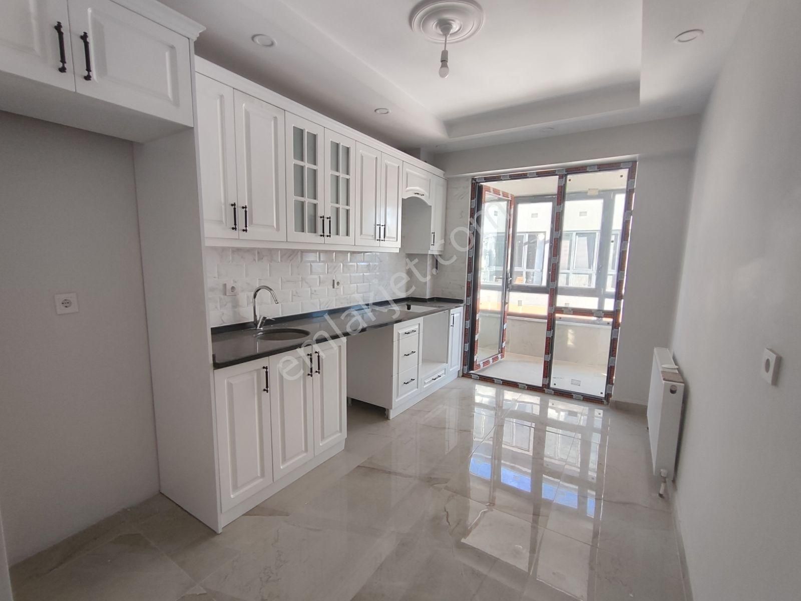 Rumeli Mekke Camii Civarı 2 Bloklu Sitede Lüks 2+1 Ara Kat - Görsel 15