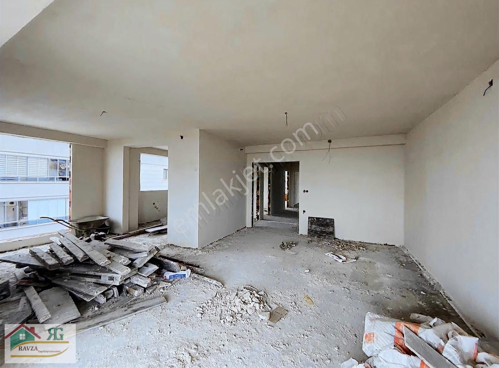 Ravza Yapı Gayrimenkulden Aydınlıkevler Mah 3+1 Satılık Daire