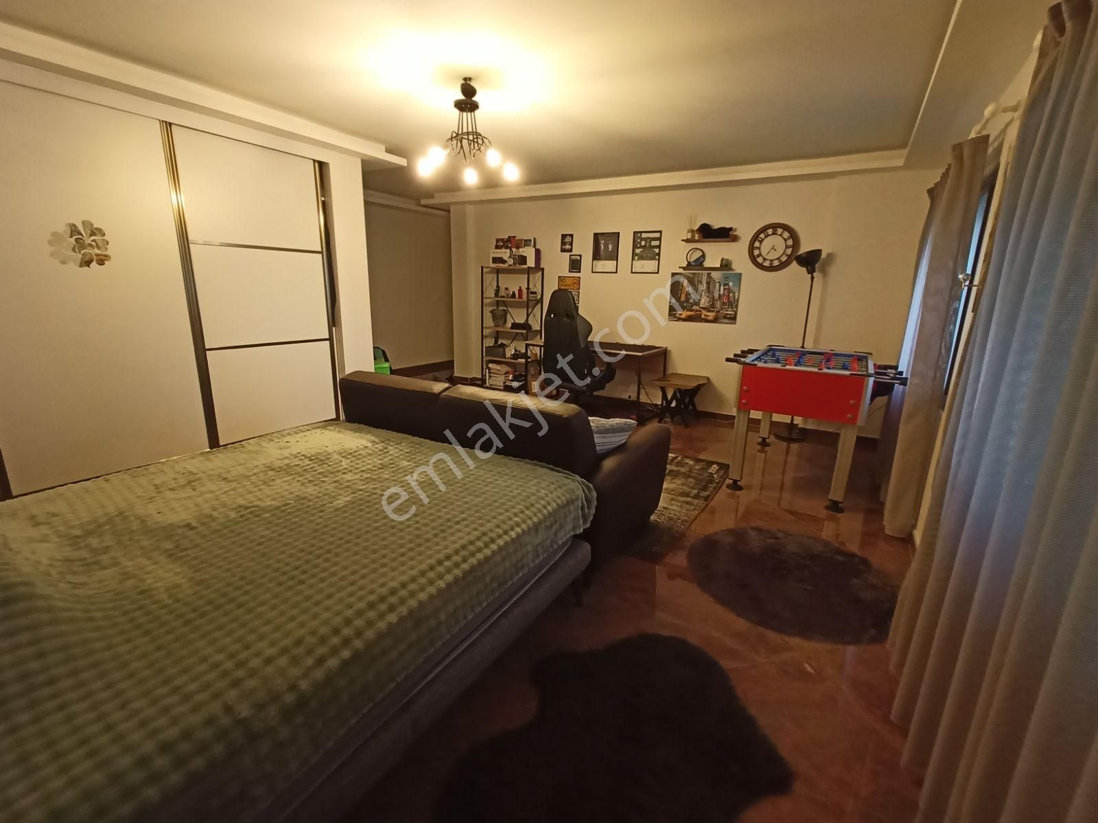 Kuşadası'nda Güvenlikli Sitede Özel Havuzlu Manzaralı Villa - Görsel 23