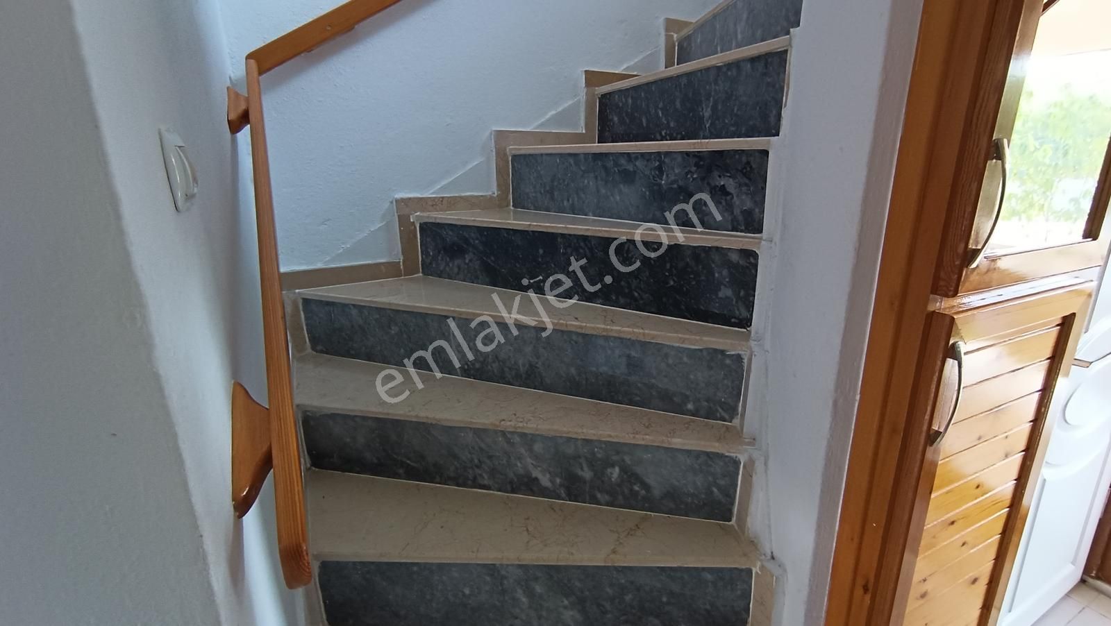 Altınova Da Masrafsız Ve Bakımlı Eşyalı Satılık Dubleks Villa - Görsel 5