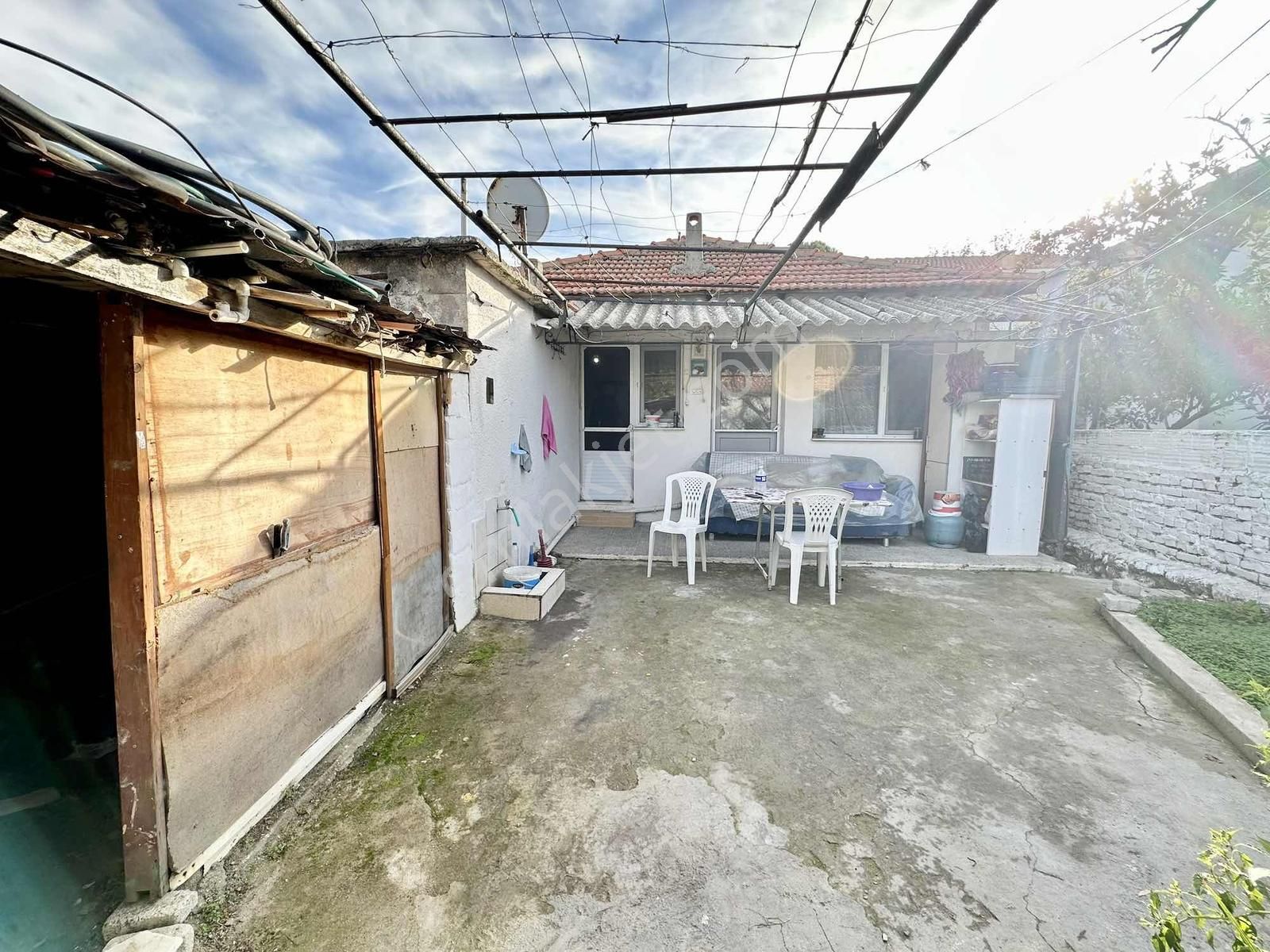 Altınova'da Satılık 2 Adet Müstakil Ev - Görsel 17