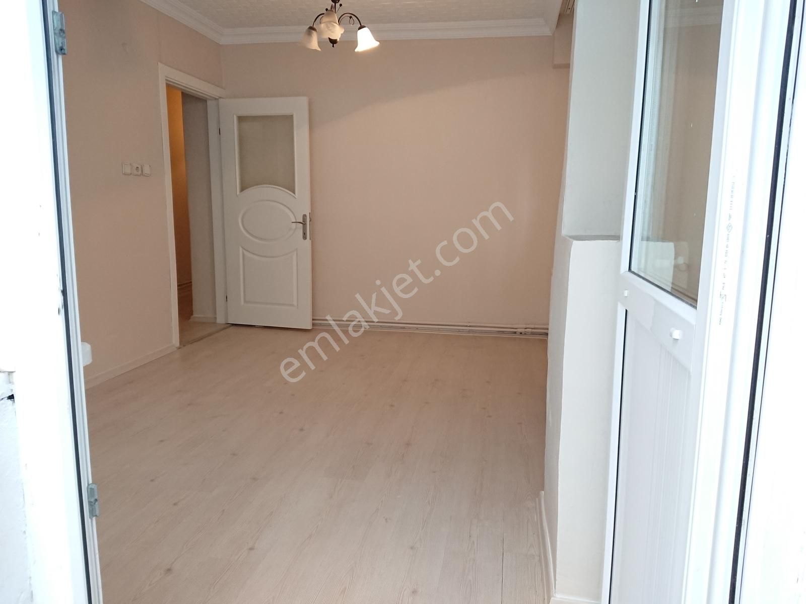 Kocamustafaşa Merkezi Konum 90mk 2+1 Müstakil Bahçel 2.250.000tl - Görsel 32