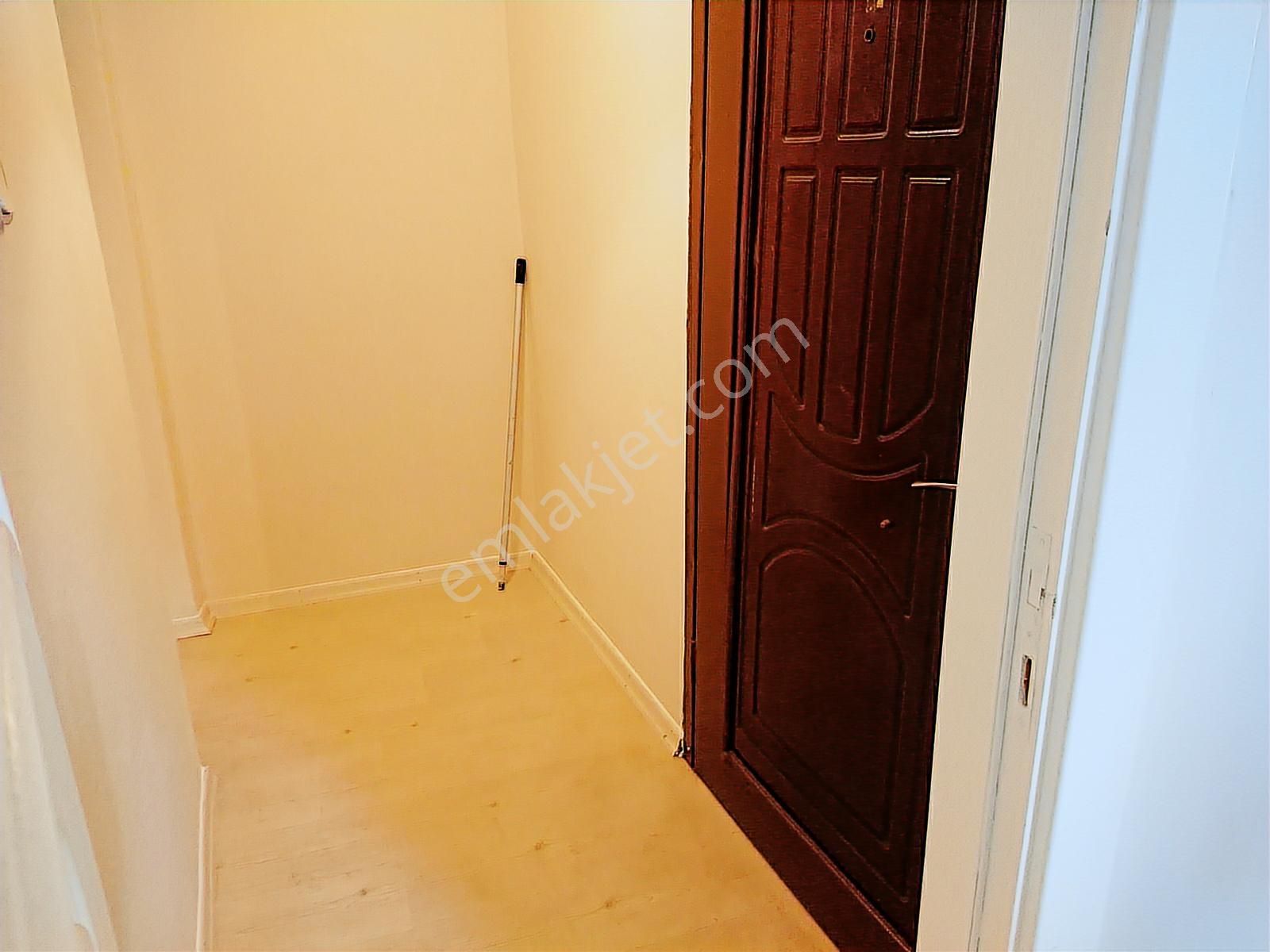 Kocamustafaşa Merkezi Konum 90mk 2+1 Müstakil Bahçel 2.250.000tl - Görsel 10