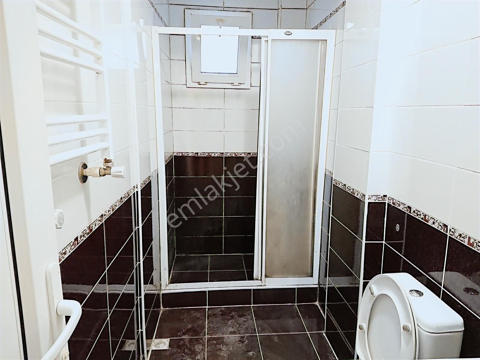 Kocamustafaşa Merkezi Konum 90mk 2+1 Müstakil Bahçel 2.250.000tl - Görsel 14