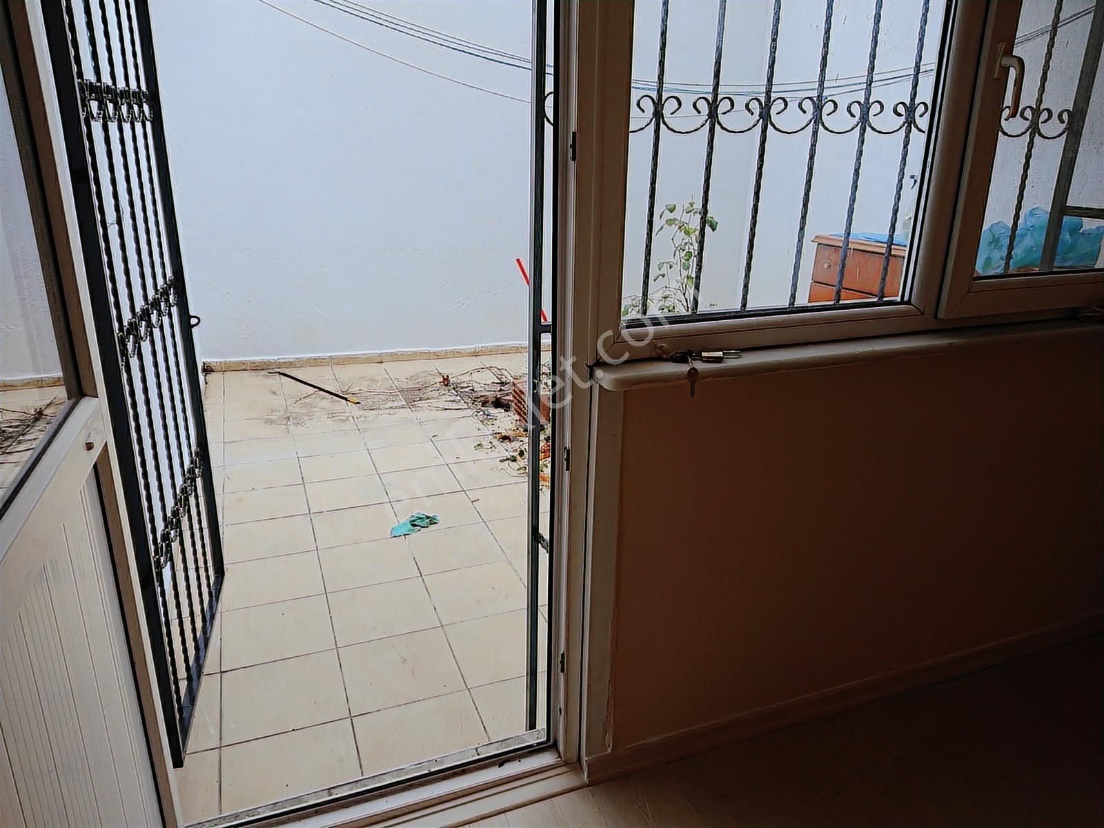 Kocamustafaşa Merkezi Konum 90mk 2+1 Müstakil Bahçel 2.250.000tl - Görsel 31