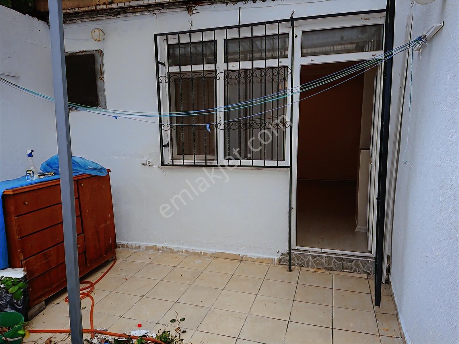 Kocamustafaşa Merkezi Konum 90mk 2+1 Müstakil Bahçel 2.250.000tl - Görsel 12