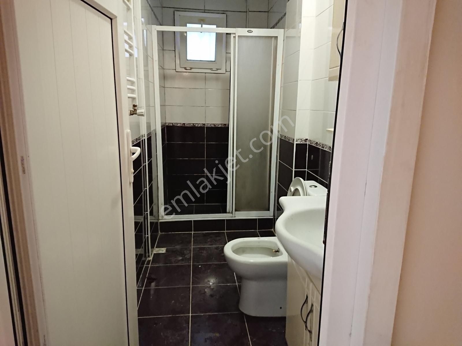 Kocamustafaşa Merkezi Konum 90mk 2+1 Müstakil Bahçel 2.250.000tl - Görsel 13