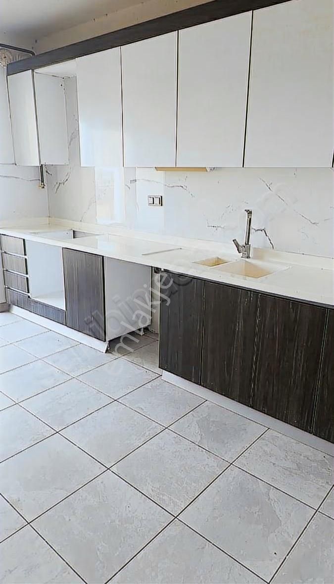 Karaduvar Tokide Kiralık Daire - Görsel 4