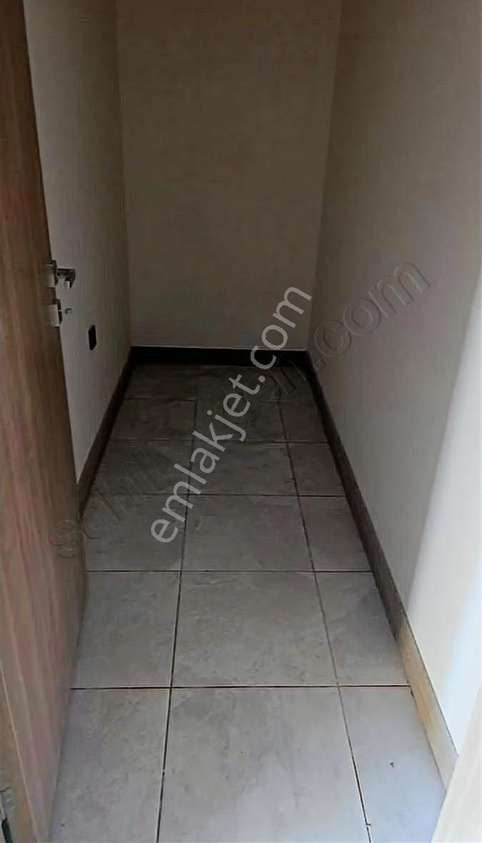 Karaduvar Tokide Kiralık Daire - Görsel 2