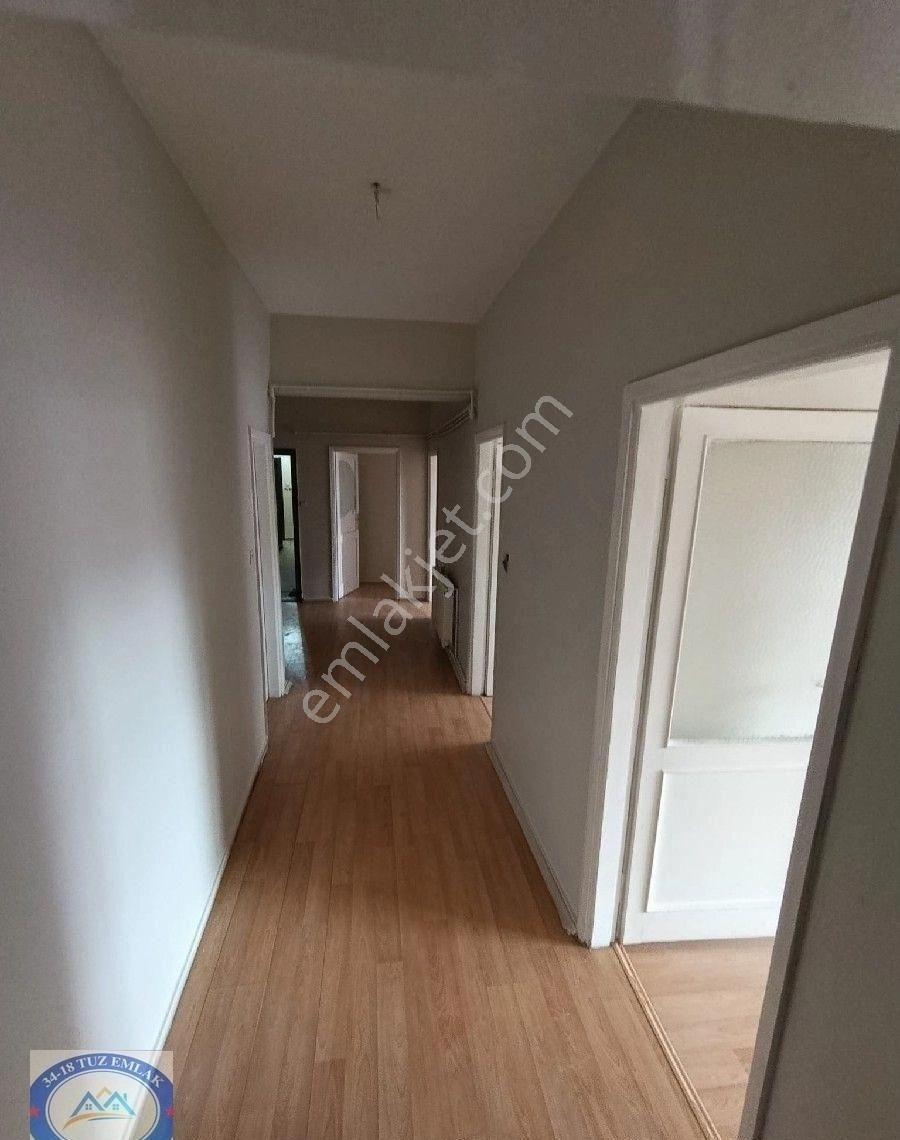 Çamlıca Ferrah Mahalleside 2+1 Giriş Kat Daire - Görsel 12