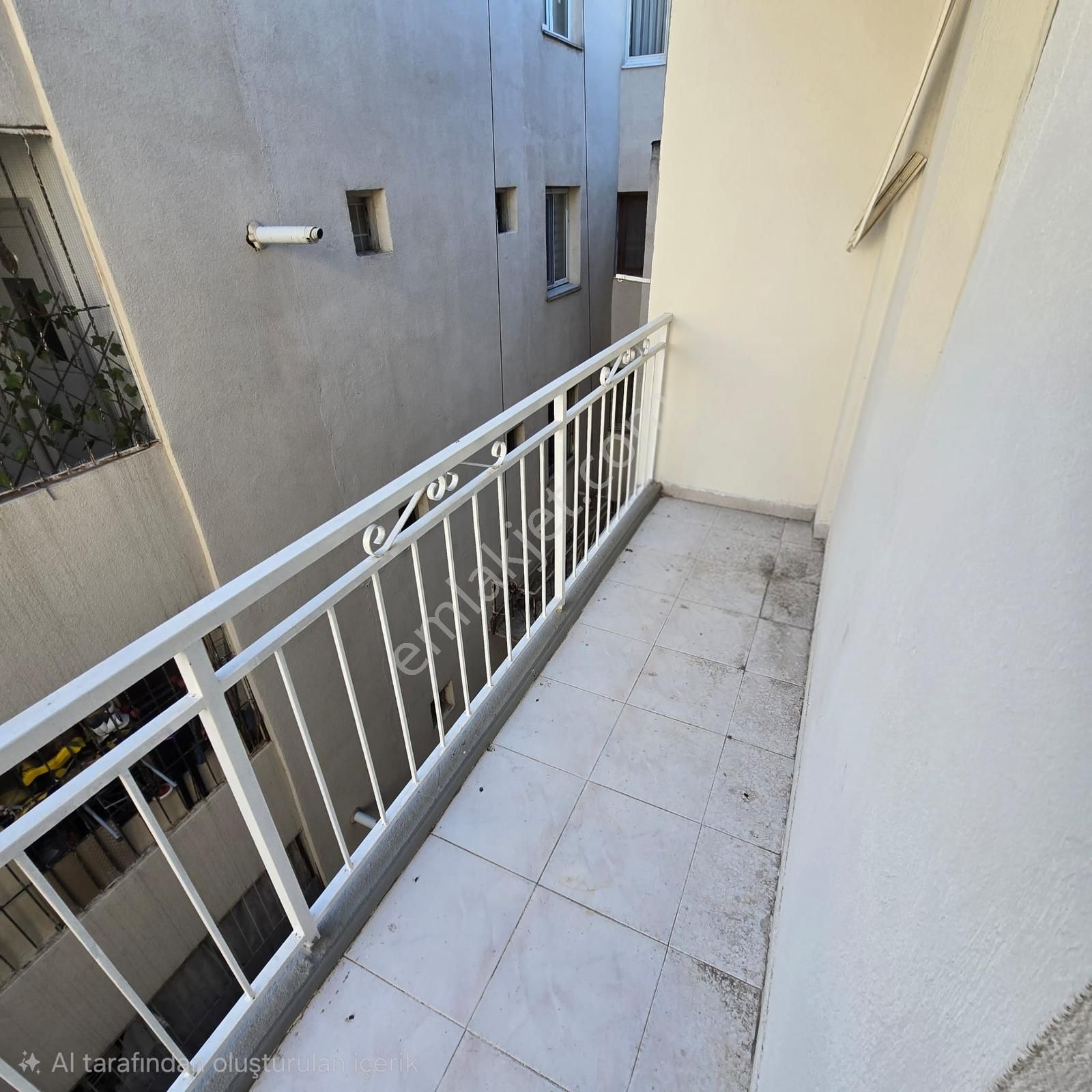 Gülyaka Mah. Saim Çıkrıkçı Caddesi Yakını 3+1 Daire - Görsel 12