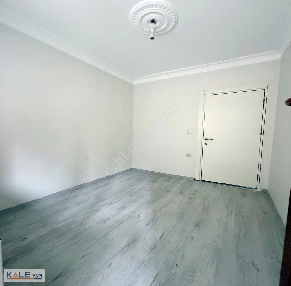 Bahçeşehir Lokasyonunda Yatırıma Uygun 3+1 Daire - Görsel 3