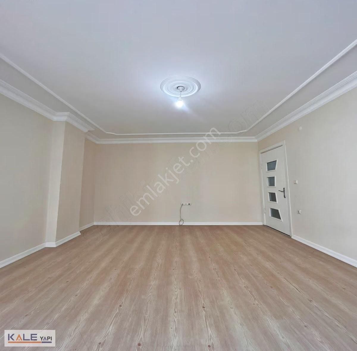 Metrobüsün Dibinde Krediye Uygun Satılık 2+1 Arakat Daire - Görsel 12