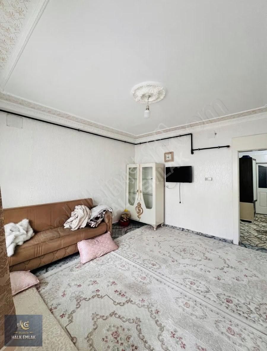 Halk Emlak'tan Basrada Satılık 3 Katlı Müstakıl Ev - Görsel 6