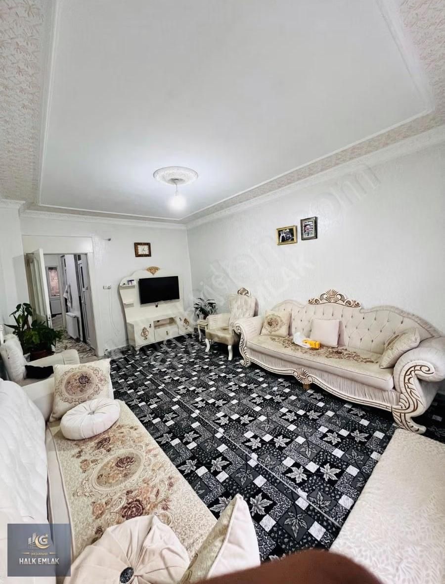 Halk Emlak'tan Basrada Satılık 3 Katlı Müstakıl Ev - Görsel 3