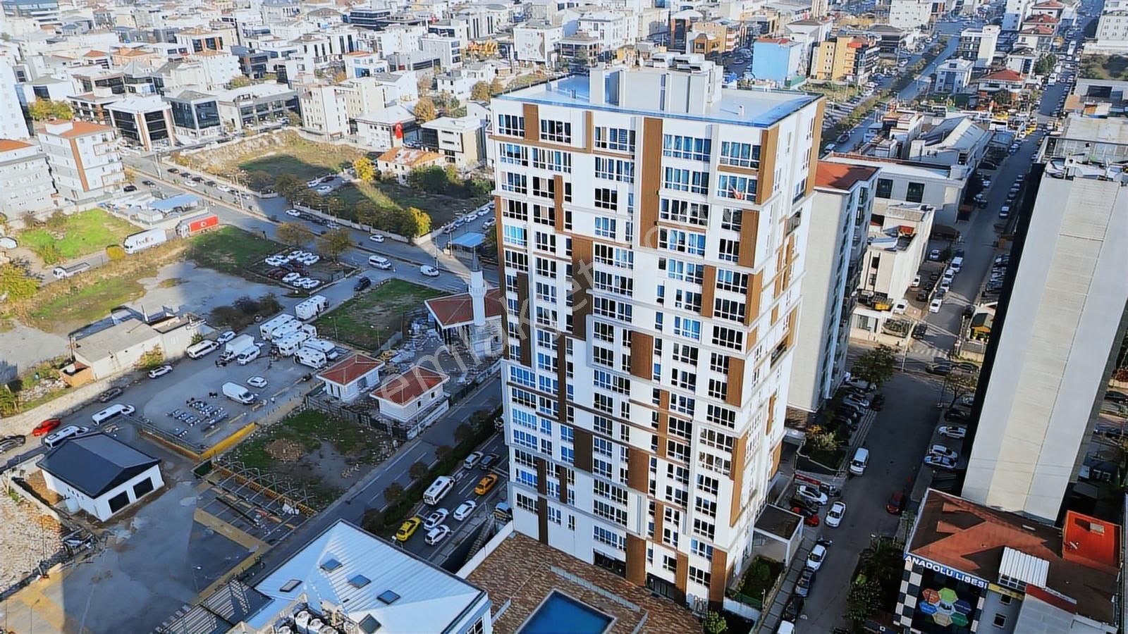 Finans Merkezine Komşu Site İçi Yüksek Tavan 2+1 Daire - Görsel 12