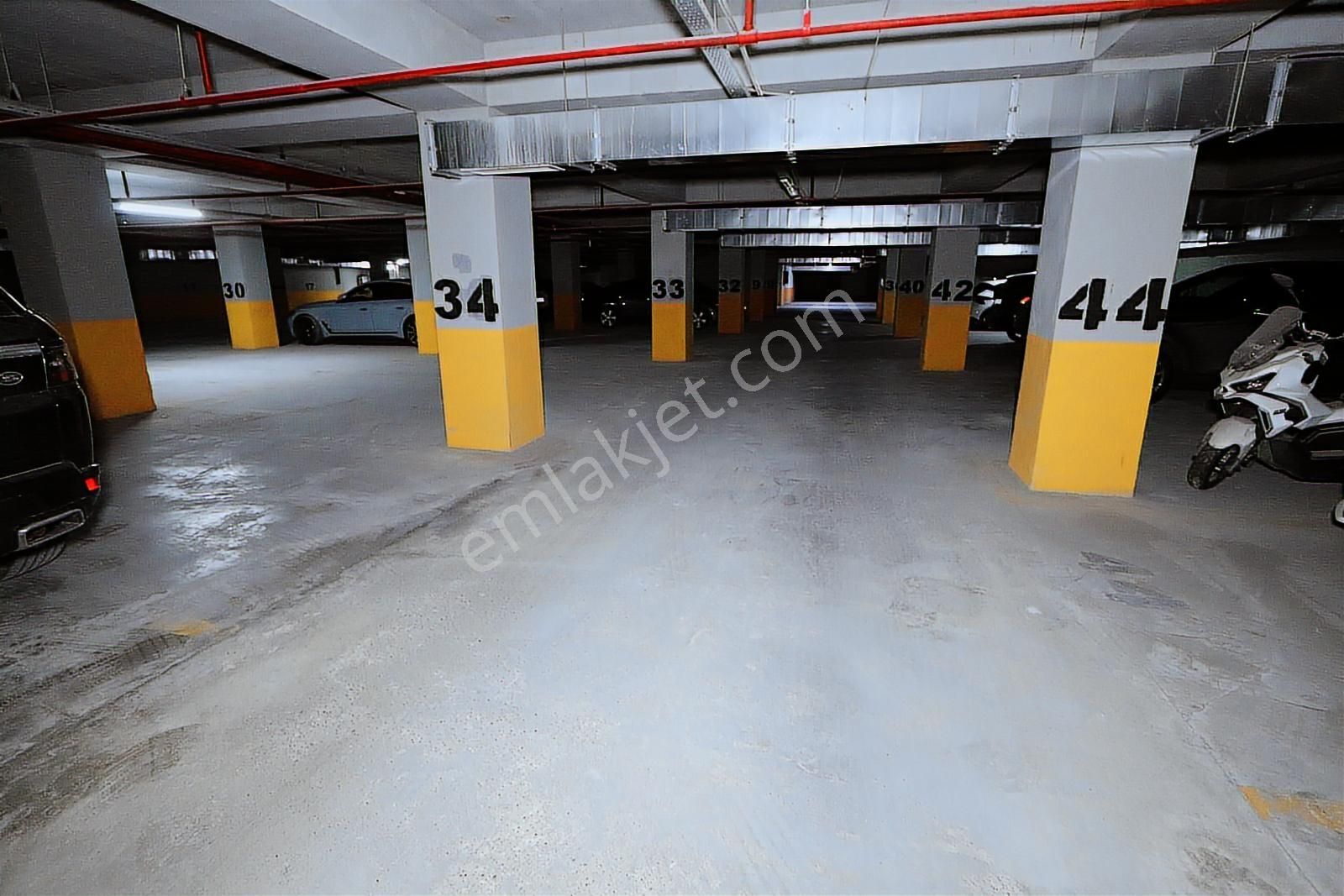 Finans Merkezine Komşu Sosyal Donatılı Site 3+1 Arakat Daire - Görsel 8